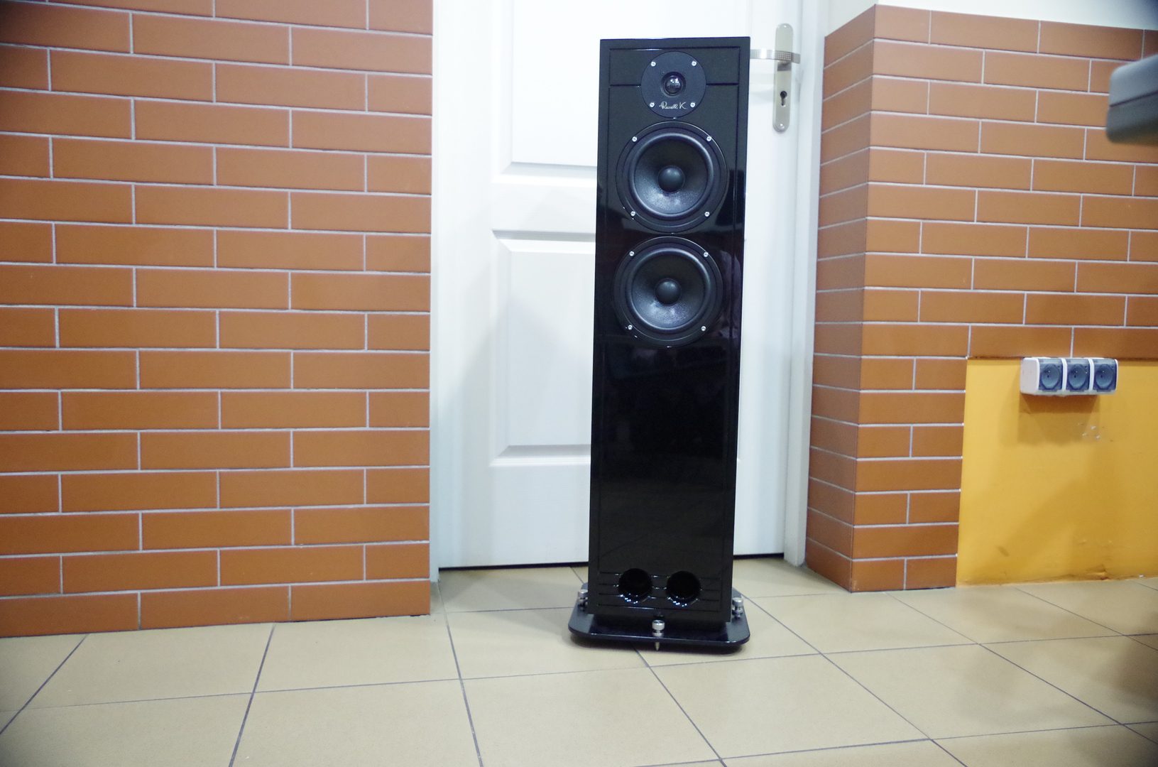 Russell K Red 150 floorstanding loudspeaker