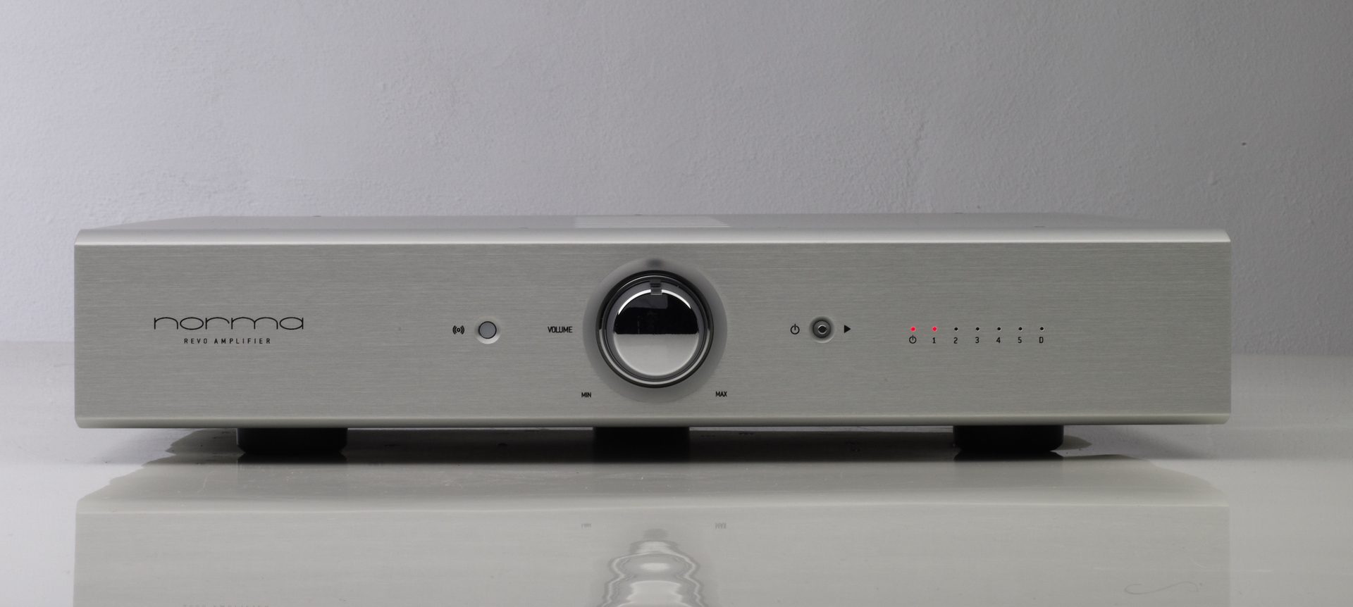 Norma IPA-70B integrated amplifier