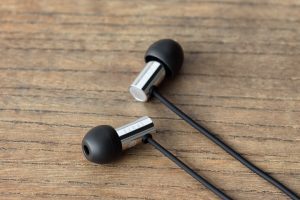 Final E3000 earphones
