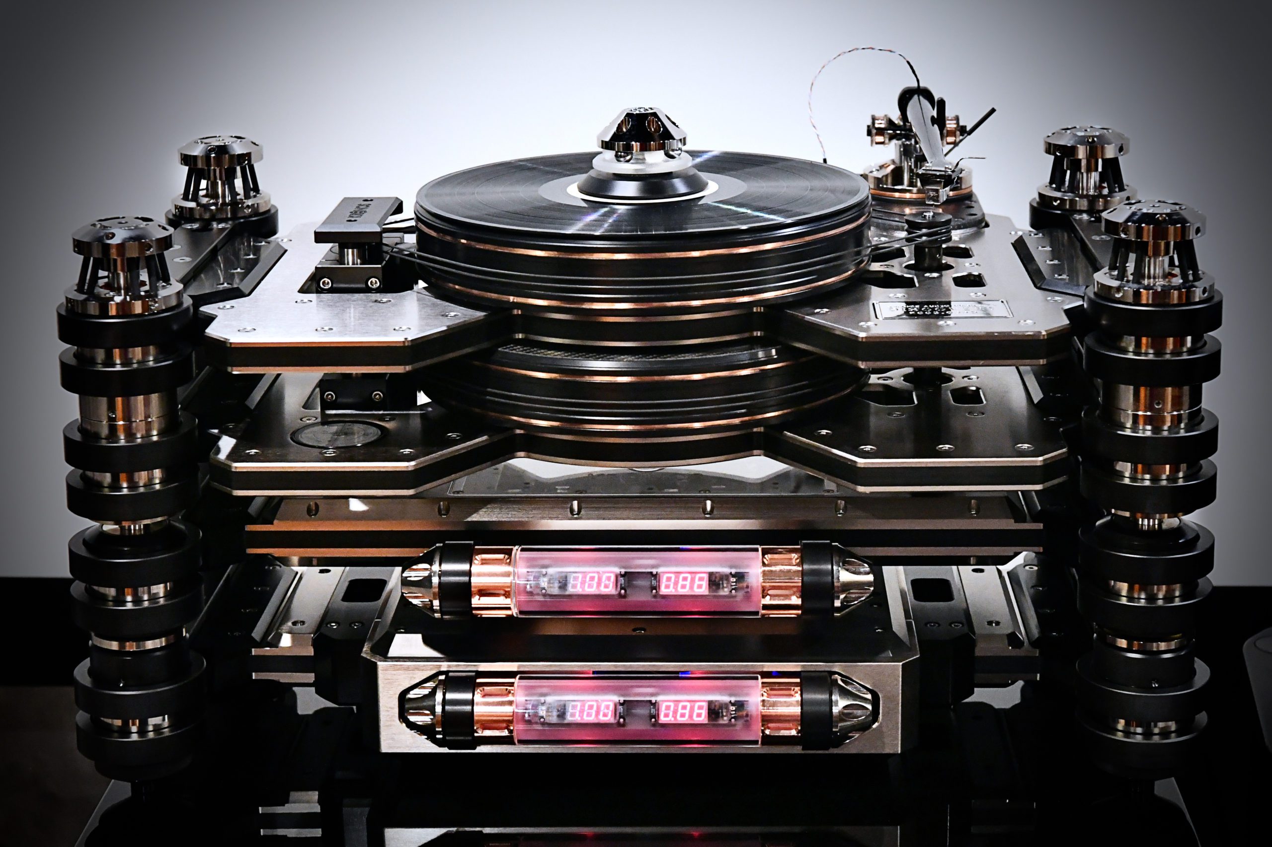 Kronos Discovery turntable