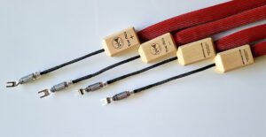 WK Audio TheRed loudspeaker cables