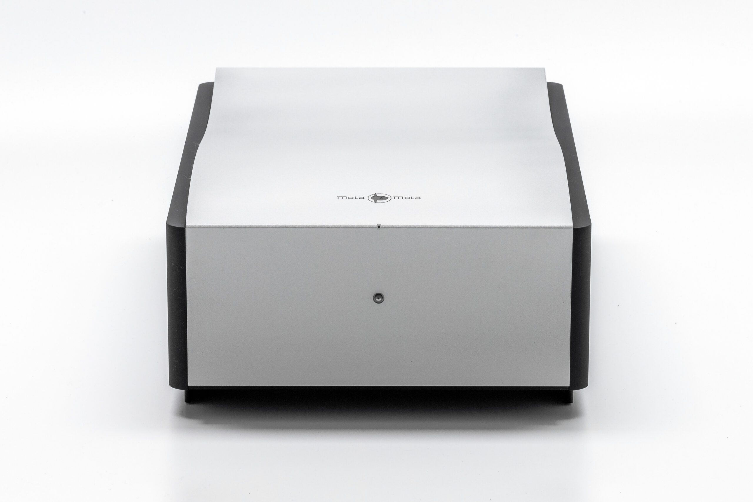 Mola_Mola_Ossetra_front-01_RGB